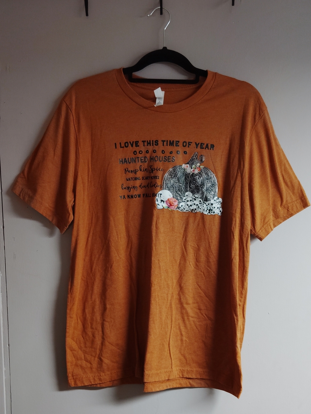 Women's Orange Graphic T-Shirt - Seasonal Pumpkin Design